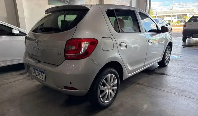 Carro Renault Sandero 2017 Expression 1.6 16V SCe (Flex)