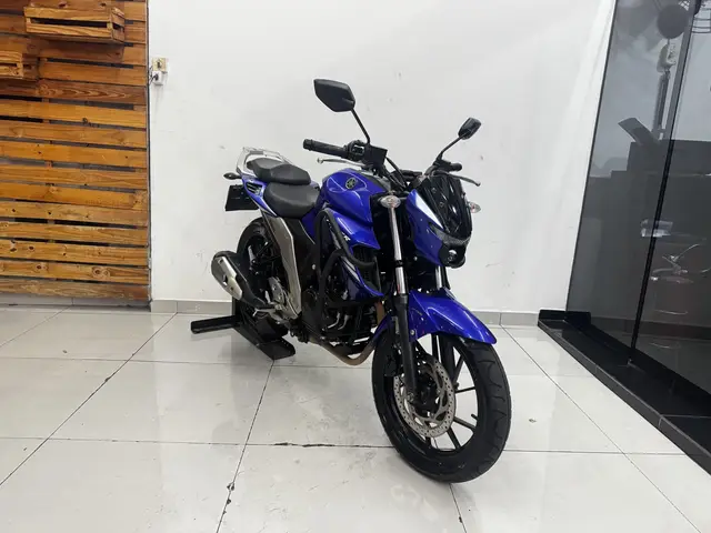 Moto Yamaha YS 250 Fazer 2022 ABS