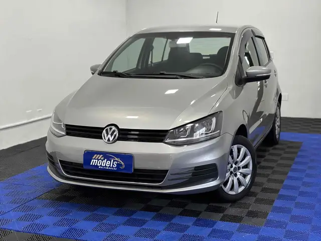 Carro Volkswagen Fox 2016 1.0 MPI Trendline (Flex)