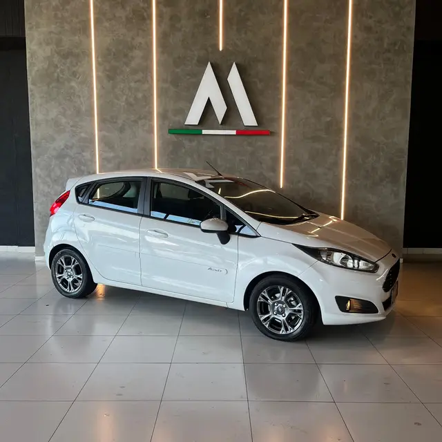 Carro Ford New Fiesta Hatch 2015 New Fiesta S 1.5 16V