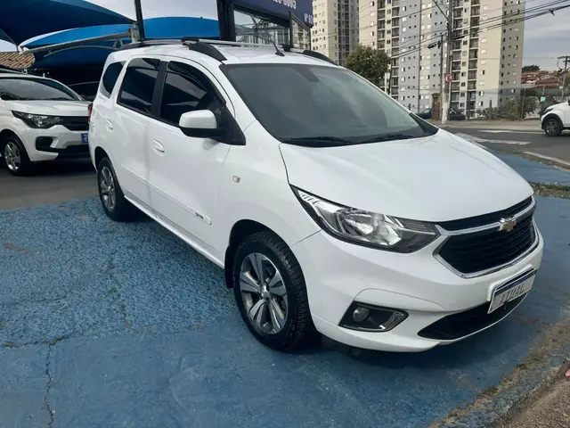 Carro Chevrolet Spin 2021 Premier 7S 1.8 (Flex)