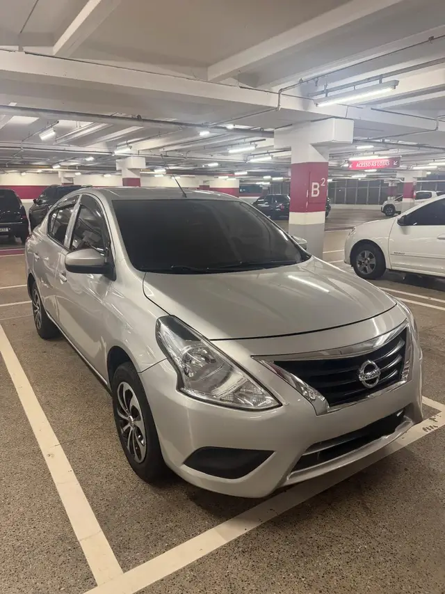 Carro Nissan Versa 2019 1.0 12V (Flex)