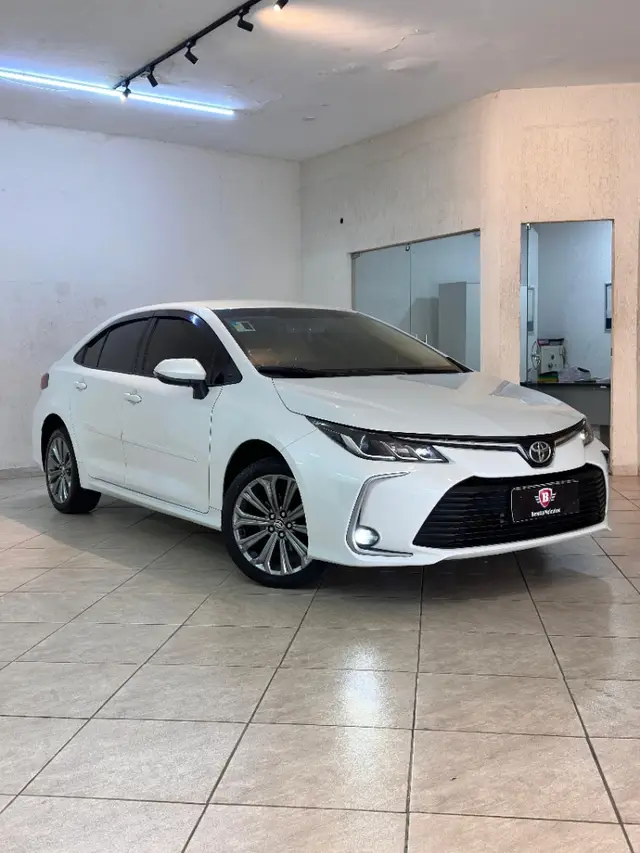 Carro Toyota Corolla 2023 XEi 2.0 Flex