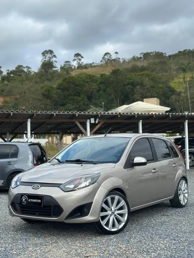 Carro Ford Fiesta Hatch 2011 1.6 (Flex)