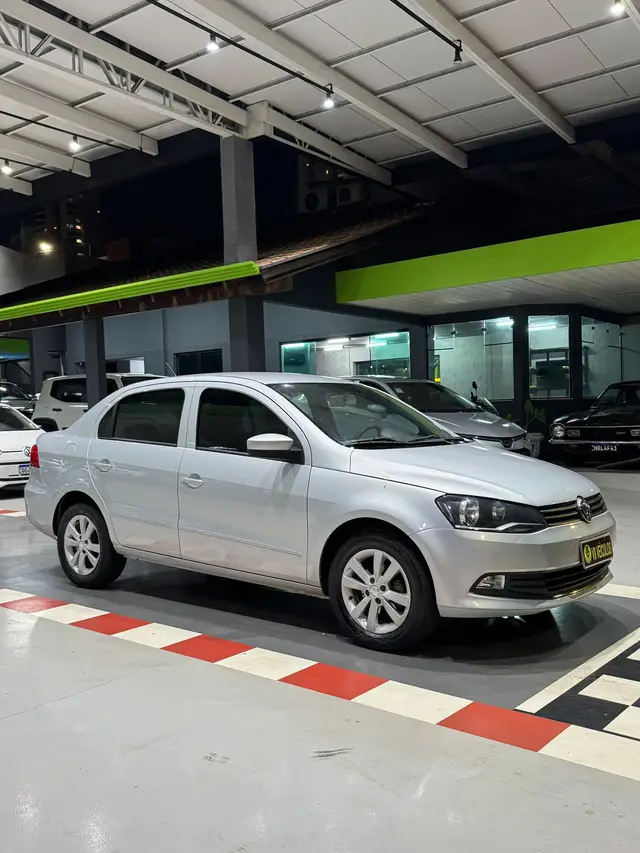 Carro Volkswagen Voyage 2016 1.0 TEC Trendline (Flex)