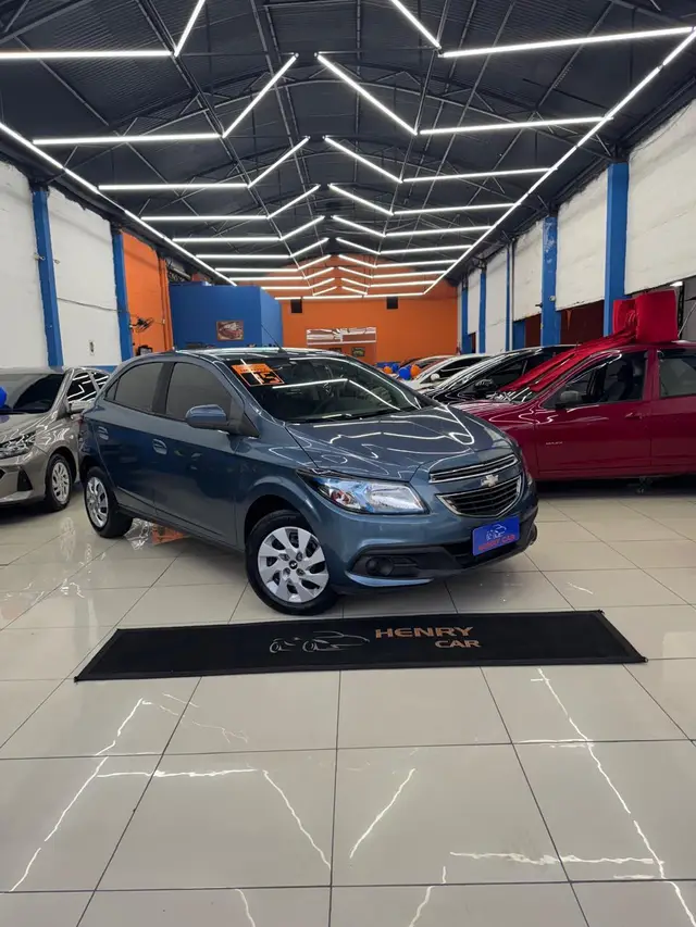 Carro Chevrolet Onix 2015 1.4 LT SPE/4