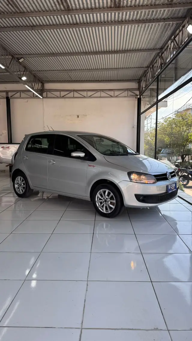 Carro Volkswagen Fox 2014 1.6 VHT Rock in Rio (Flex)