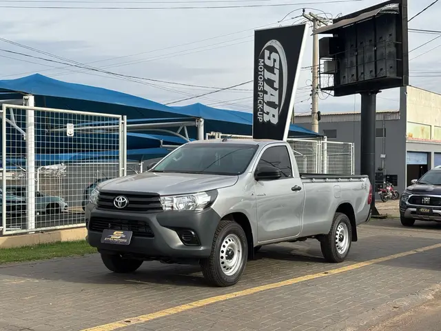 Carro Toyota Hilux Cabine Simples 2021 2.8 TDI CS 4x4