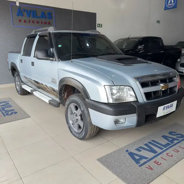 Carro Chevrolet S10 Cabine Dupla 2011 S10 Rodeio 2.4 Flexpower 4X2 (Cab Dupla)