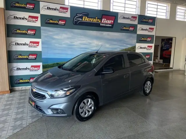 Carro Chevrolet Onix 2020 1.0 (Flex)