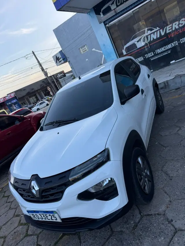 Carro Renault Kwid 2023 Zen 1.0 12v SCe (Flex)
