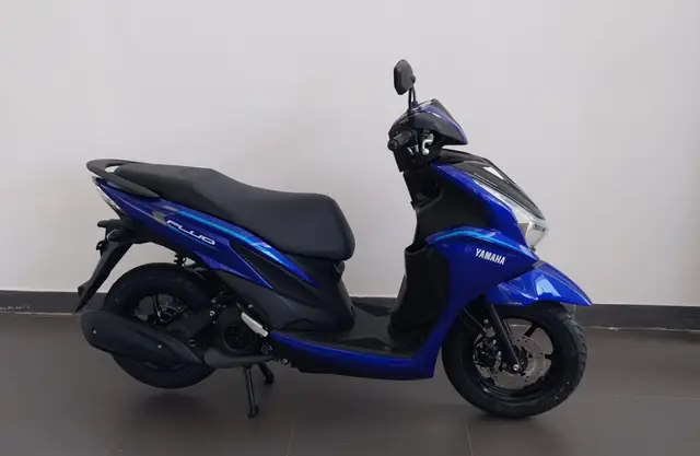 Moto Yamaha Fluo 2026 Hybrid Connected