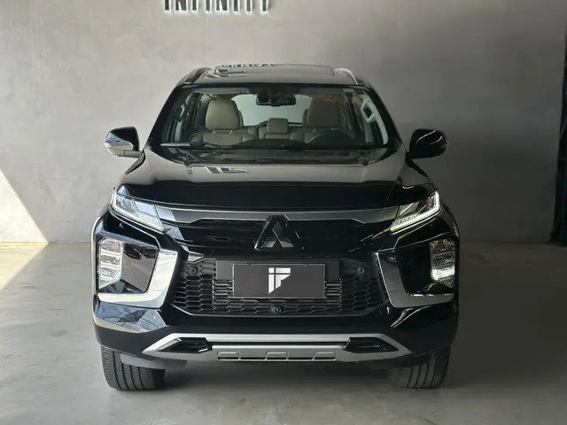 Carro Mitsubishi Pajero Sport 2024 Legend Black 2.4