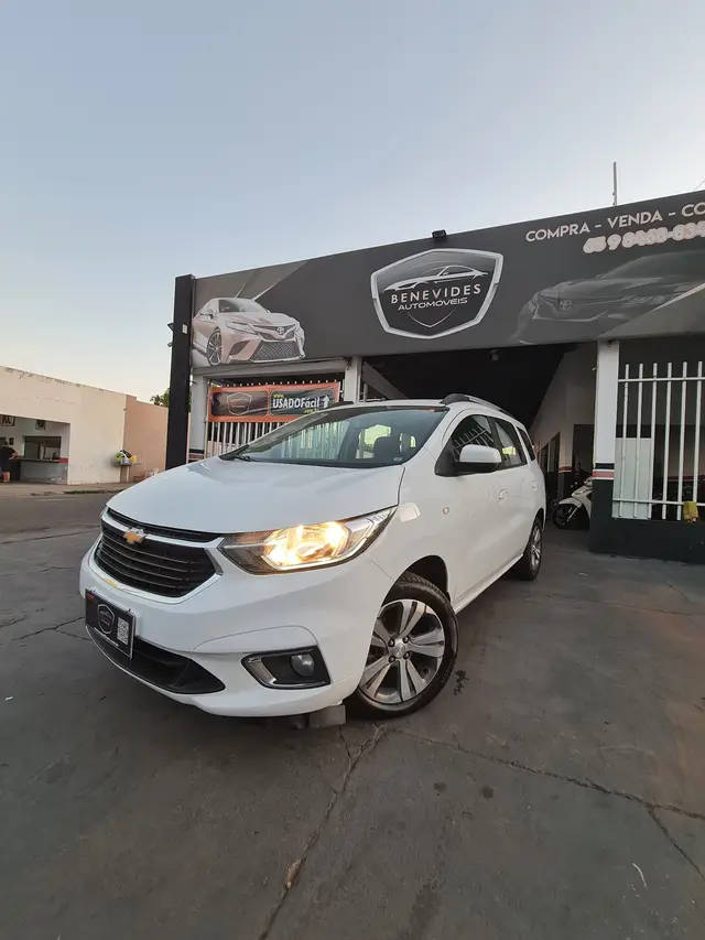 Carro Chevrolet Spin 2023 Premier 1.8 (Aut.)