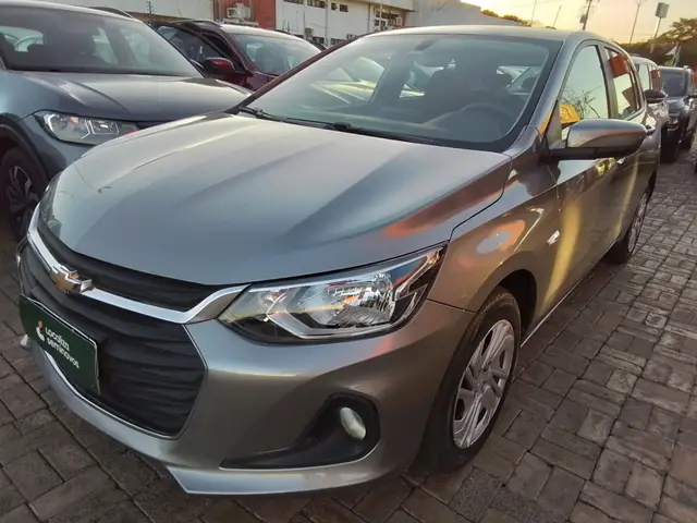 Carro Chevrolet Onix Plus 2025 LT 1.0