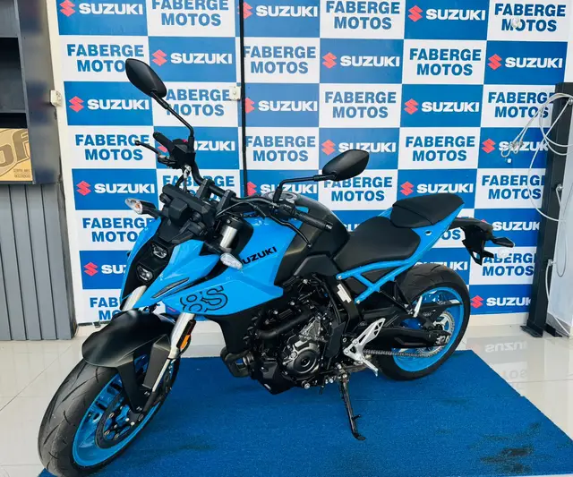 Moto Suzuki GSX-8S 2025 776 cc