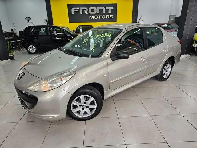 Carro Peugeot 207 2011 Hatch XR 1.4 8V (flex) 4p