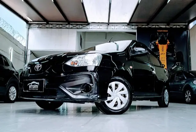 Carro Toyota Etios 2017 X 1.3 (Aut) (Flex)
