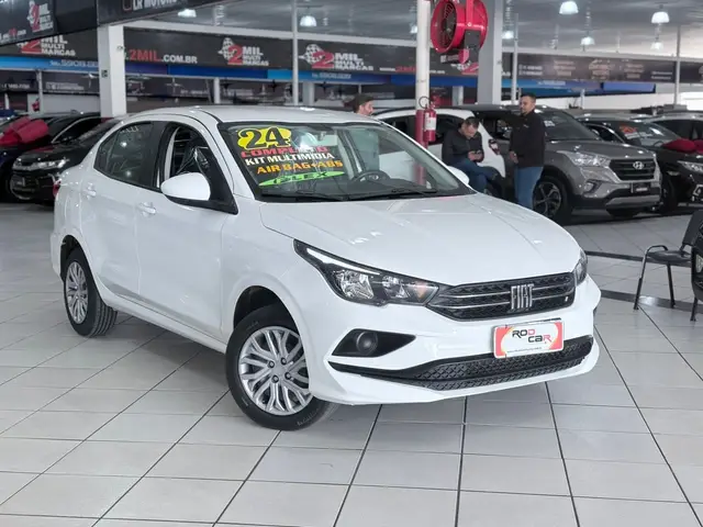 Carro Fiat Cronos 2024 Drive 1.0