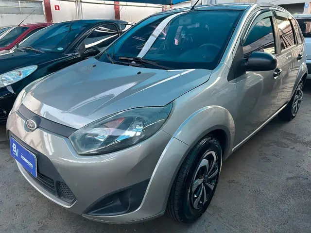 Carro Ford Fiesta Hatch 2011 1.0 (Flex)