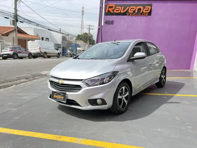 Carro Chevrolet Onix 2018 1.4 LTZ SPE/4 (Aut)