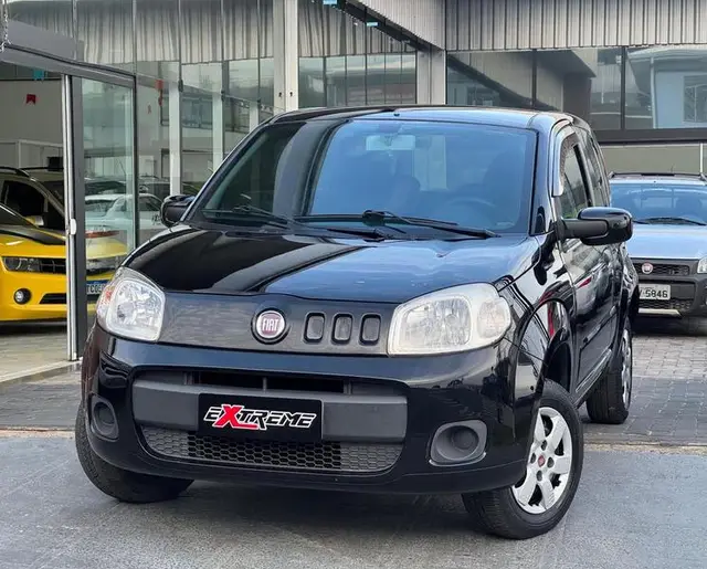 Carro Fiat Uno 2012 Vivace 1.0 8V (Flex) 2p