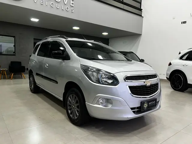 Carro Chevrolet Spin 2015 Advantage 5S 1.8 (Flex) (Aut)
