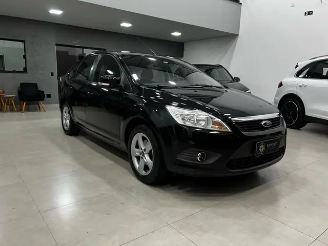 Carro Ford Focus Hatch 2012 GL 1.6 16V (Flex)