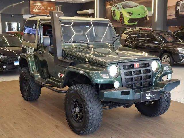 Carro Troller T4 2010 4x4 3.0 TB Int. Cap. Rígida Diesel