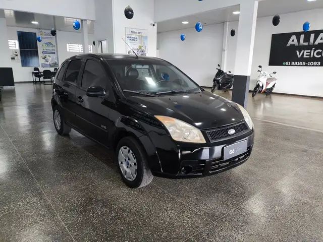 Carro Ford Fiesta Hatch 2010 1.0 (Flex)