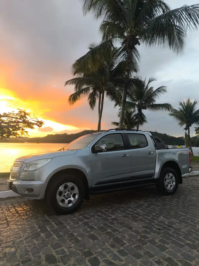 Carro Chevrolet S10 Cabine Dupla 2013 Pick-Up LTZ 2.8 TDI 4x2 CD Dies. (Aut)