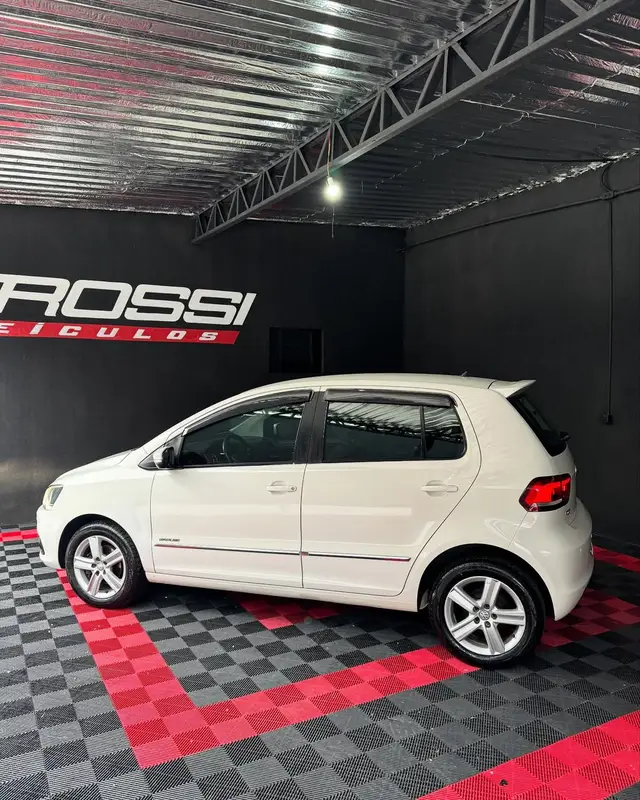 Carro Volkswagen Fox 2016 1.6 MSI Comfortline (Flex)