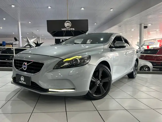 Carro Volvo V40 2014 T4 Dynamic 2.0