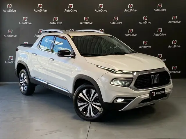 Carro Fiat Toro 2024 Volcano 2.0