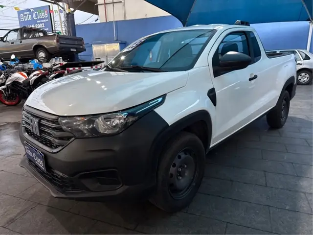 Carro Fiat Strada 2023 Endurance 1.4 Cabine Plus (Flex)
