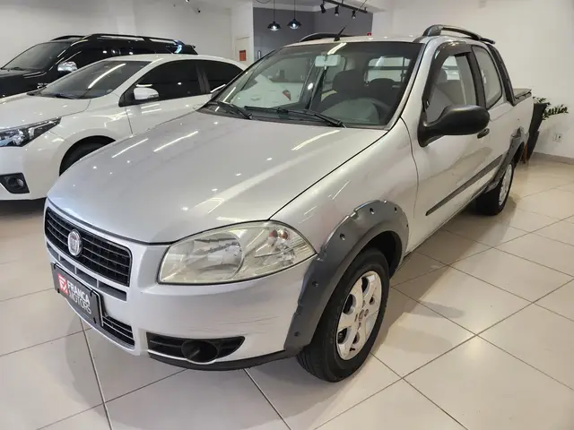 Carro Fiat Strada 2013 Working 1.4 (Flex) (Cabine Dupla)