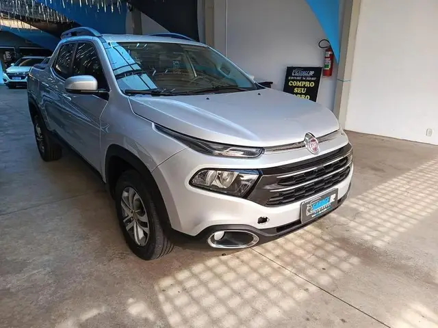 Carro Fiat Toro 2017 Freedom 1.8 AT6 4x2 (Flex)