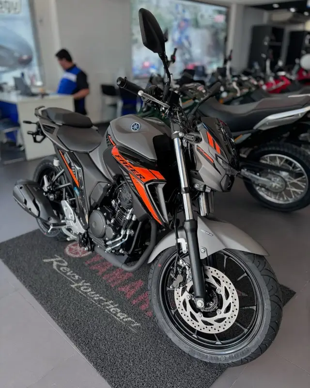 Moto Yamaha Fazer FZ25 2025 Connected