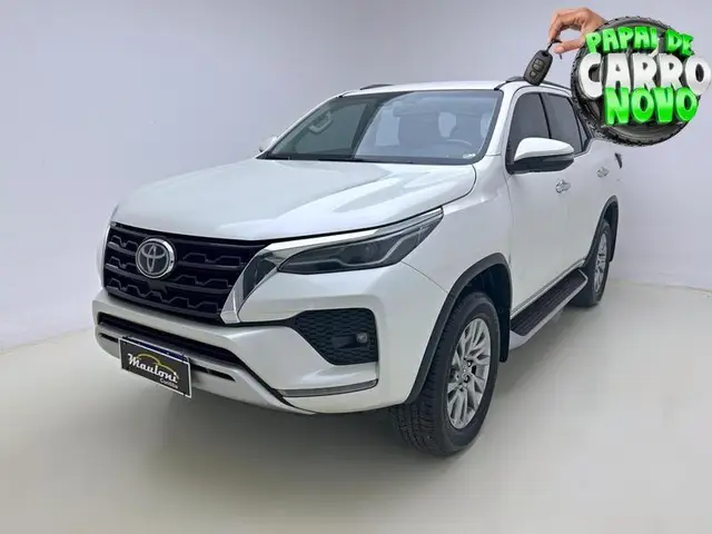 Carro Toyota SW4 2021 SRX 2.8 turbodiesel 7L 4x4 (Aut)