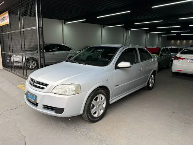 Carro Chevrolet Astra Hatch 2005 Advantage 2.0 (Flex)