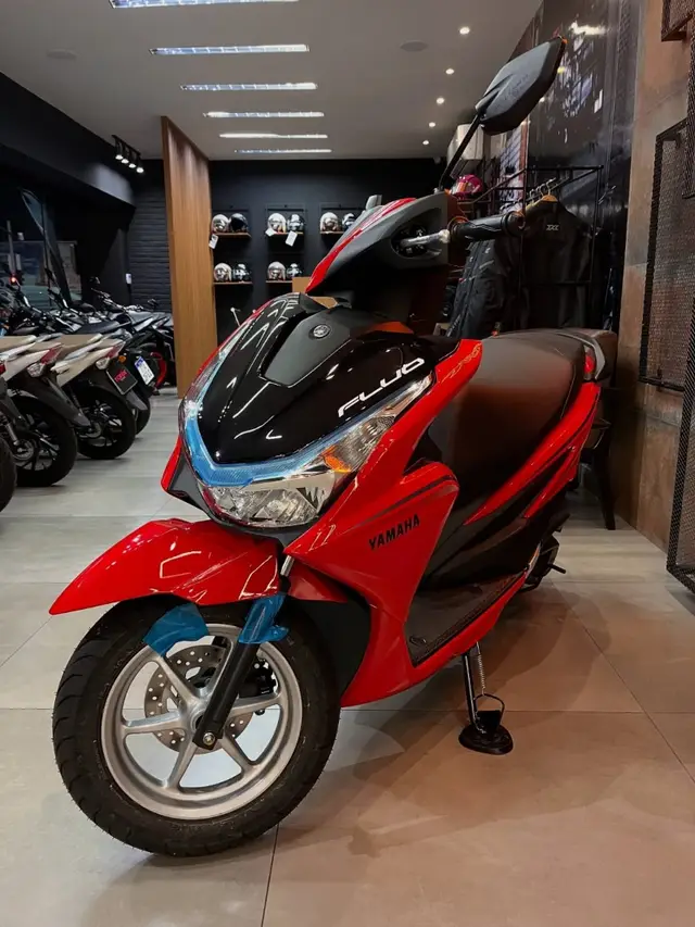 Moto Yamaha Fluo 2026 Hybrid Connected