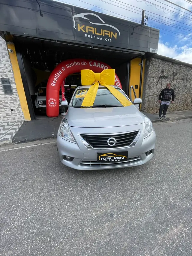 Carro Nissan Versa 2013 1.6 16V SL (Flex)
