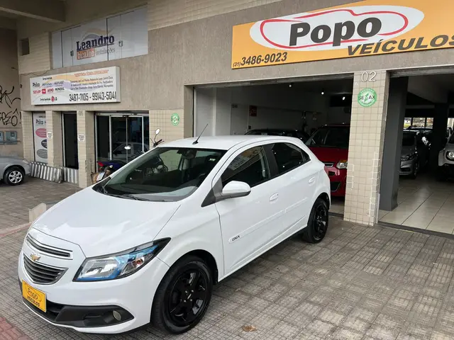 Carro Chevrolet Onix 2015 1.4 LT SPE/4