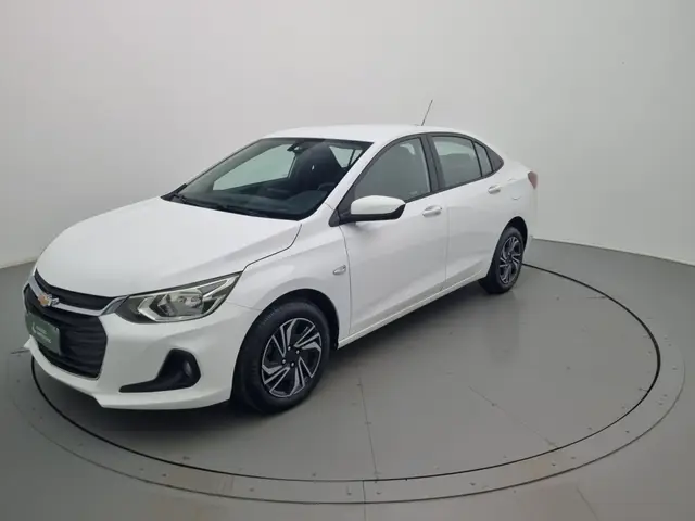Carro Chevrolet Onix Plus 2024 LT 1.0