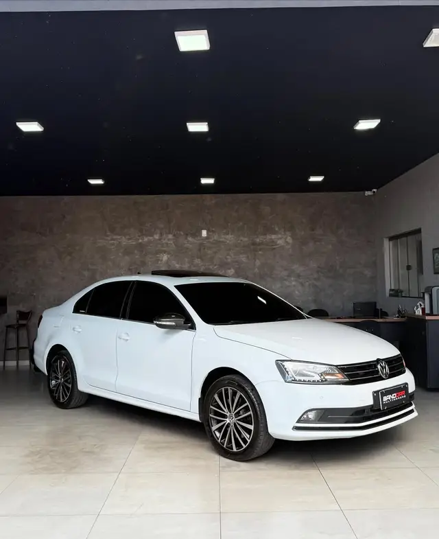 Carro Volkswagen Jetta 2017 2.0 TSI Highline Tiptronic
