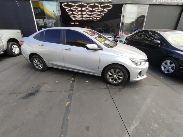 Carro Chevrolet Onix 2021 1.0 (Flex)