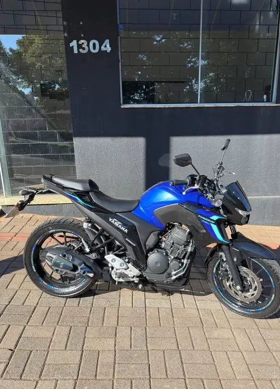 Moto Yamaha Fazer FZ25 2024 Flex