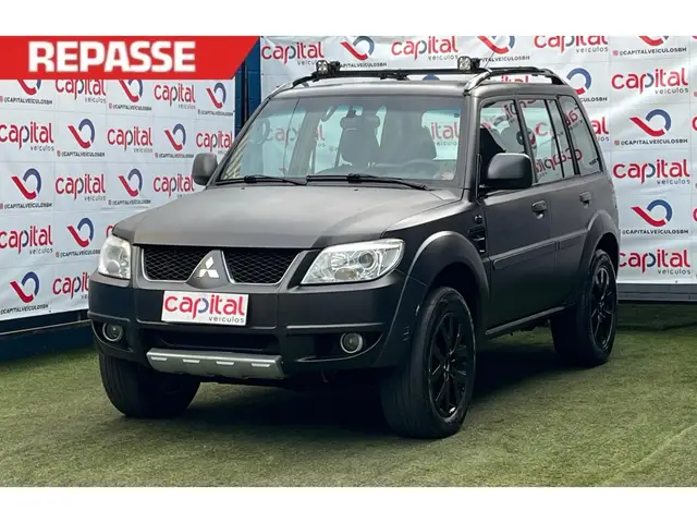 Carro Mitsubishi Pajero TR4 2010 2.0 16V 4x4 (flex) (aut)