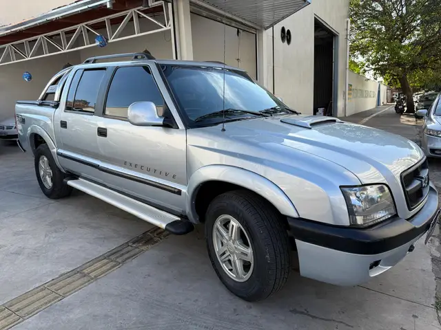 Carro Chevrolet S10 Cabine Dupla 2009 S10 Executive 4x4 2.8 Turbo Electronic (Cab Dupla)
