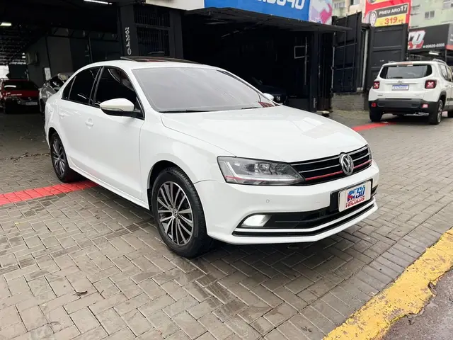 Carro Volkswagen Jetta 2017 1.4 TSI Trendline Tiptronic